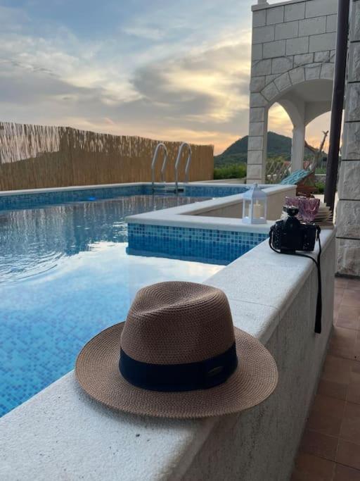 Wave N' Sea Apartment With A Private Pool Dubrovnik Exterior foto