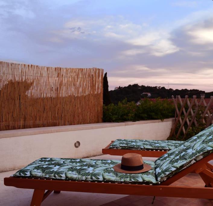 Wave N' Sea Apartment With A Private Pool Dubrovnik Exterior foto