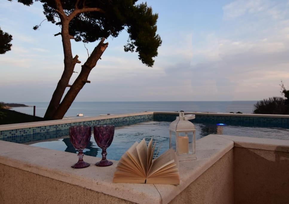 Wave N' Sea Apartment With A Private Pool Dubrovnik Exterior foto