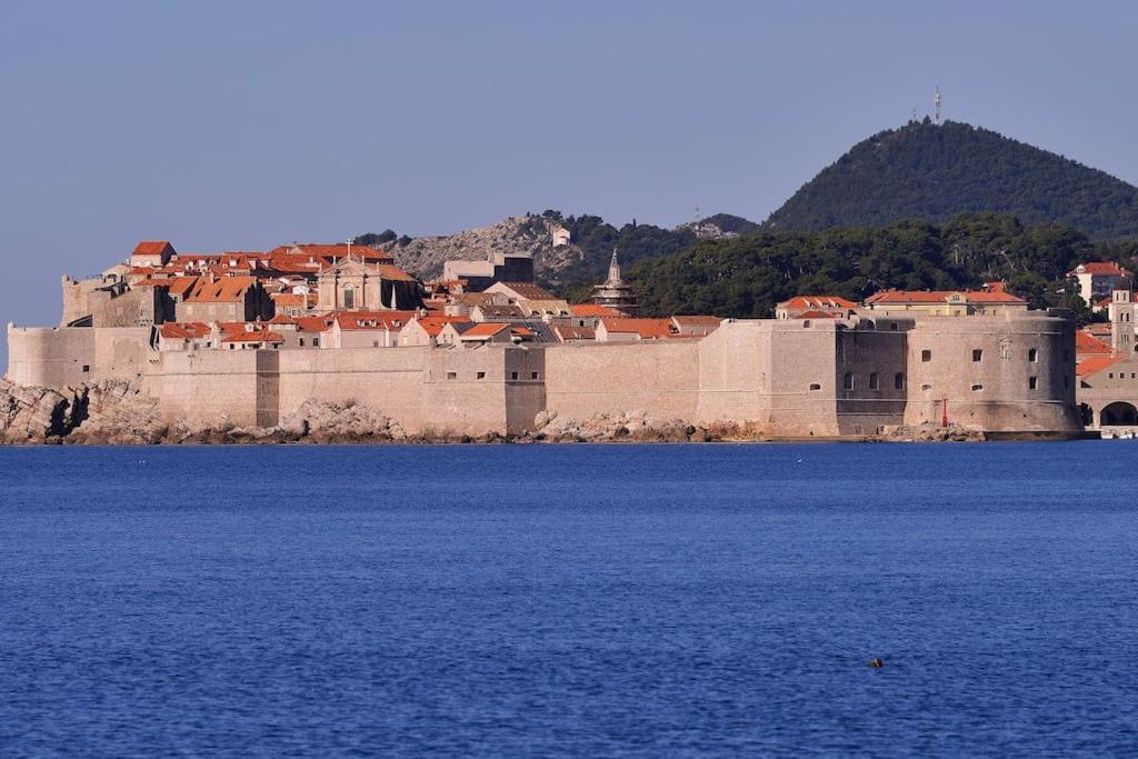 Wave N' Sea Apartment With A Private Pool Dubrovnik Exterior foto