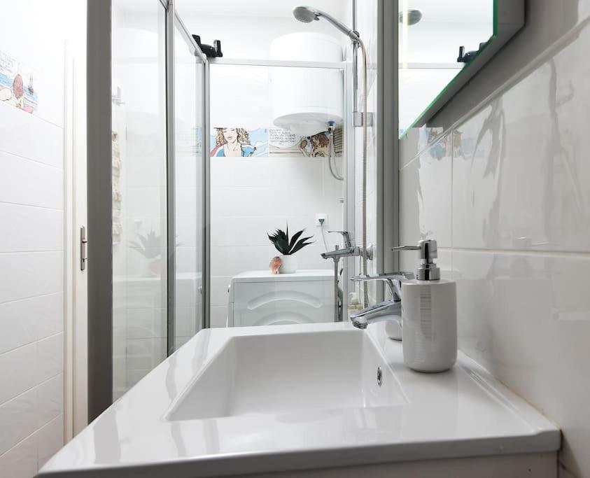 Wave N' Sea Apartment With A Private Pool Dubrovnik Exterior foto