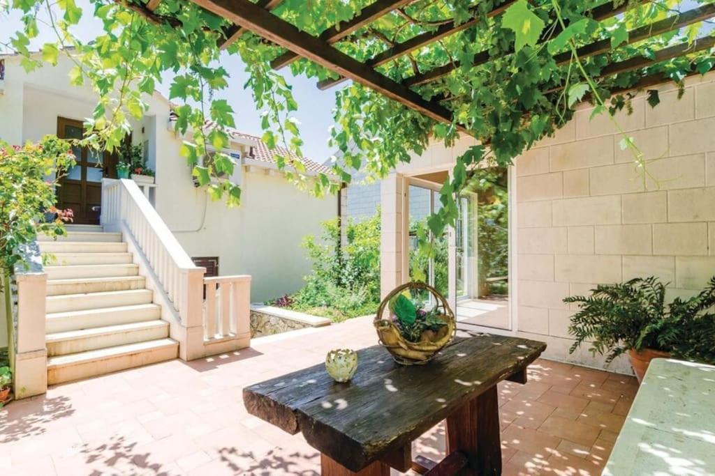 Wave N' Sea Apartment With A Private Pool Dubrovnik Exterior foto
